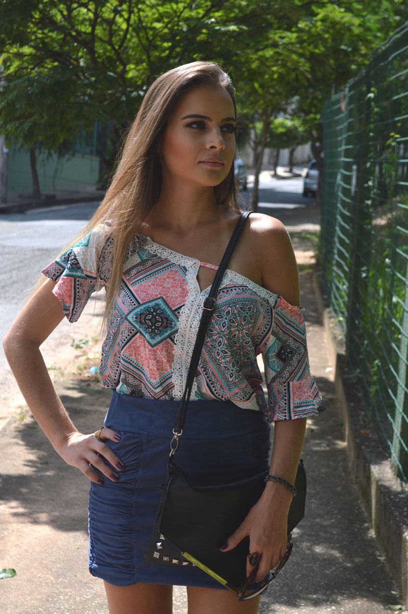 blusa ciganinha com saia